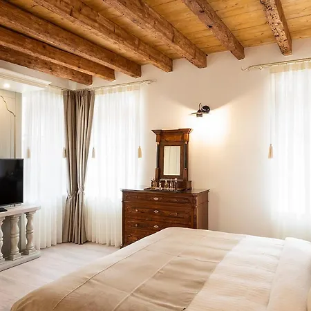 Rosenhof 1893 Hotel 3*