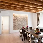 Rosenhof 1893 Hotell 3*