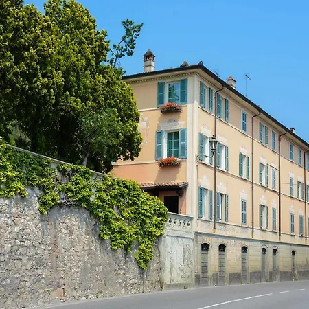 Hotel Rosenhof 1893 3*