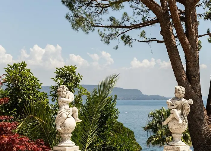 Hotel Rosenhof 1893 3*