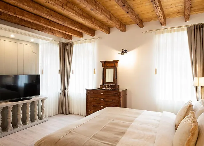 Rosenhof 1893 Hotel 3*